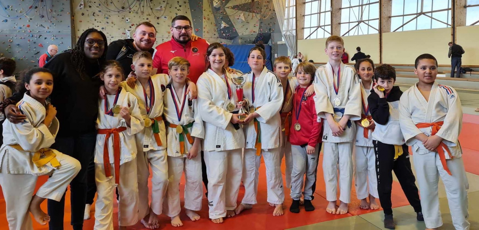 TOURNOI INTERCLUBS DE CHAROLLES > Bonnes performances des jeunes, JCB 2ème classement clubs! -30/03/2024