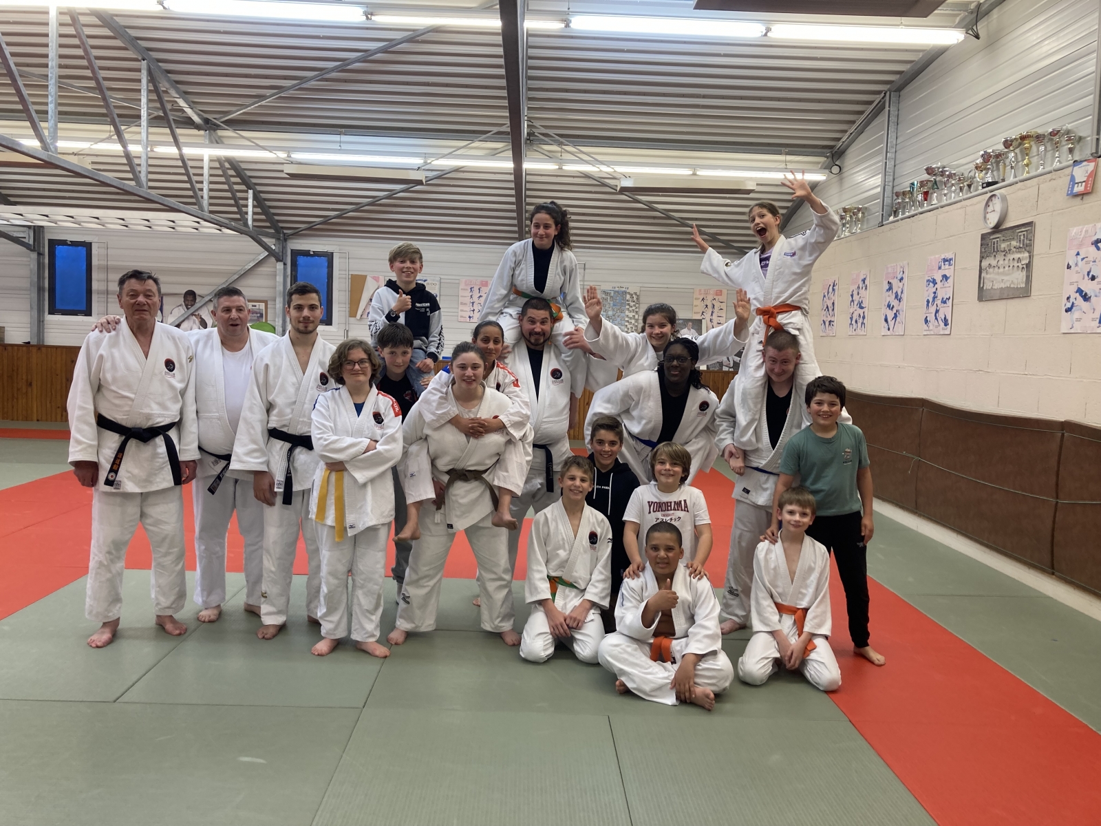 ENTRAINEMENT INTERCLUBS ASSL judo/  AD71 / JC BLANZYNOIS > Une belle soirée d'échanges ! 03/05/2024